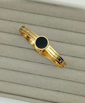 CIRCLE BANGLE – 18K GOLD PLATED